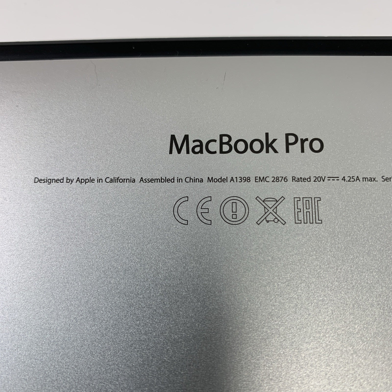 MacBook Pro Retina 15” inch, Mid 2014 2.2GHz i7 16GB 256GB Intel Iris Pro