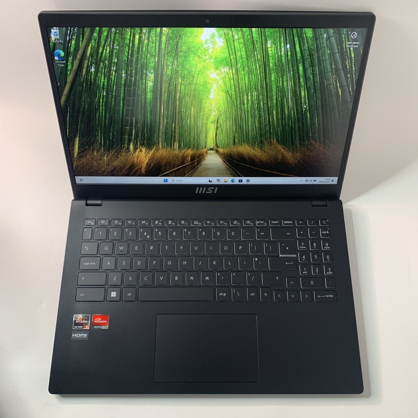 MSI Modern 15 B7M 15.6" Laptop AMD Ryzen 5 7430U 8GB RAM 512GB SSD Windows 11