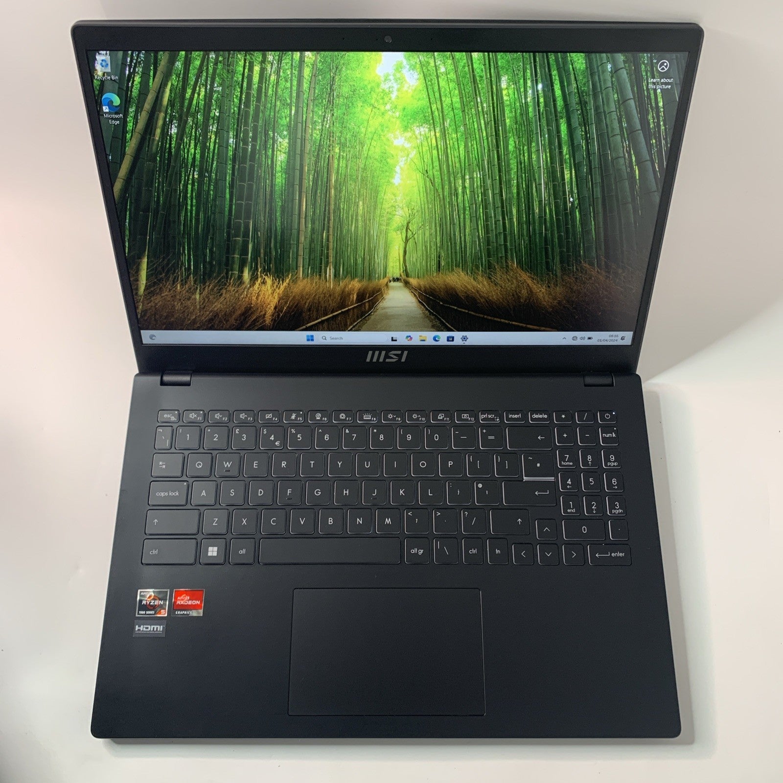 MSI Modern 15 B7M 15.6" Laptop AMD Ryzen 5 7430U 8GB RAM 512GB SSD Windows 11