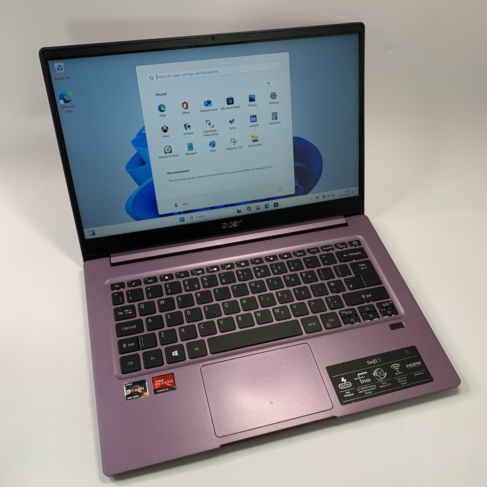 Acer Swift 3 SF314-42 14" AMD Ryzen 5 4500U 8GB RAM 256GB SSD Windows 11 Purple