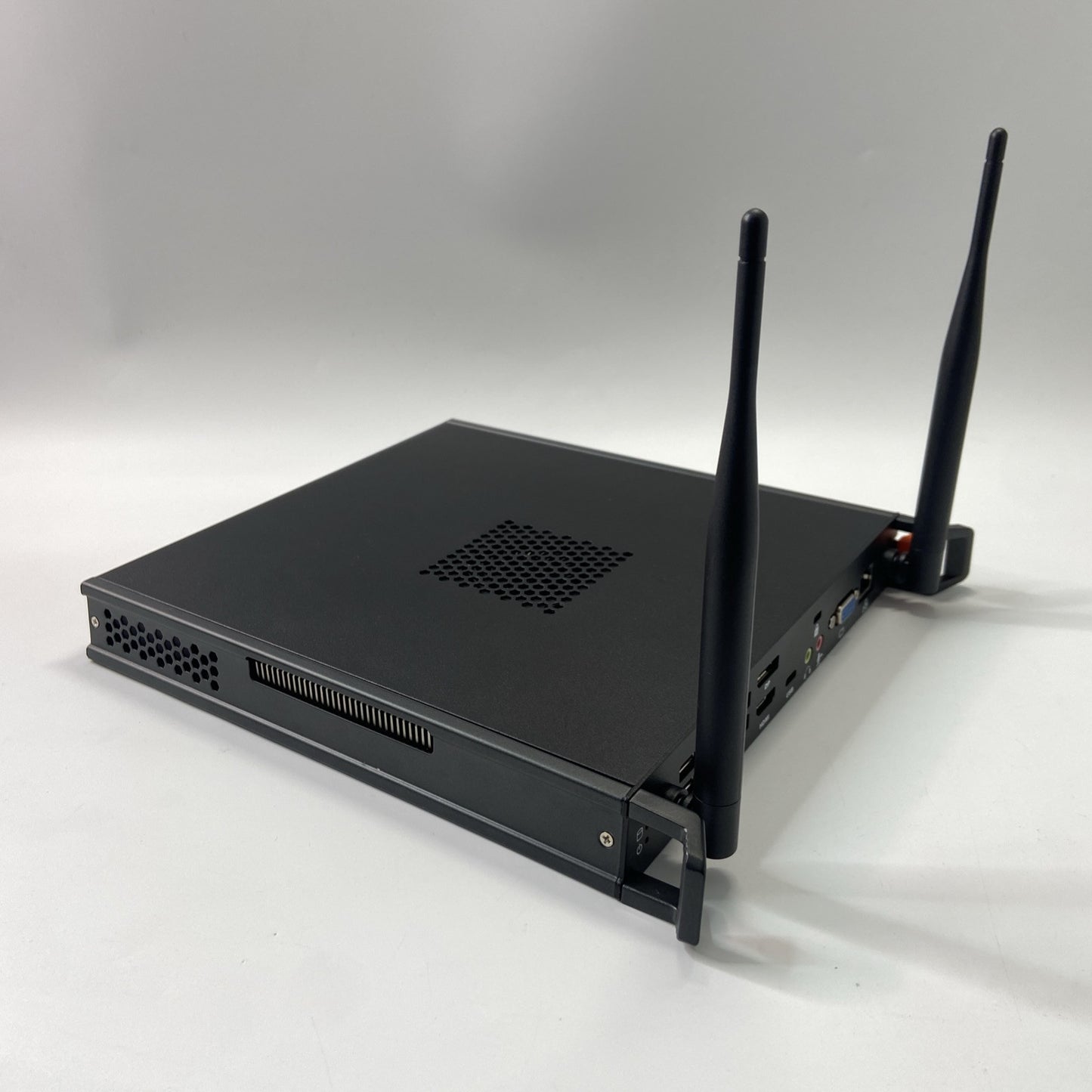 Viewsonic VPC15-WP-5 Intel Core i5-8400 8GB RAM 256GB SSD Windows 10