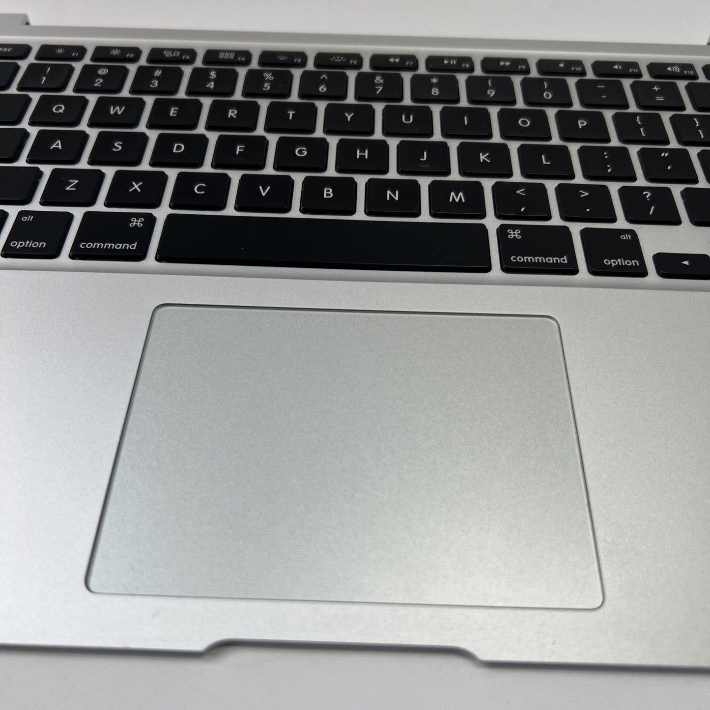 Macbook AIR 13” A1466 Mid 2012 UK Keyboard Palmrest Trackpad Assembly Silver