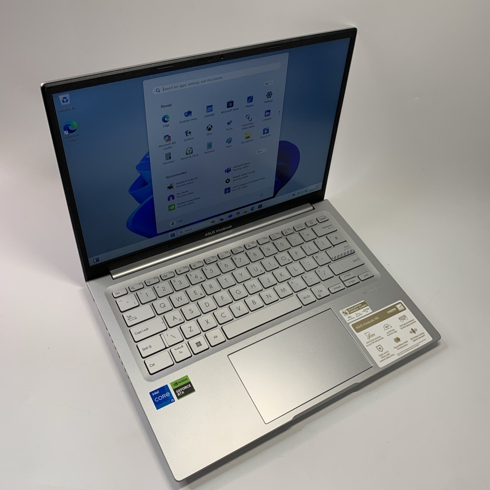 ASUS Vivobook 14X K3405Z 14” Laptop  Core i5-12450H 16GB RAM 512GB SSD RTX 2050