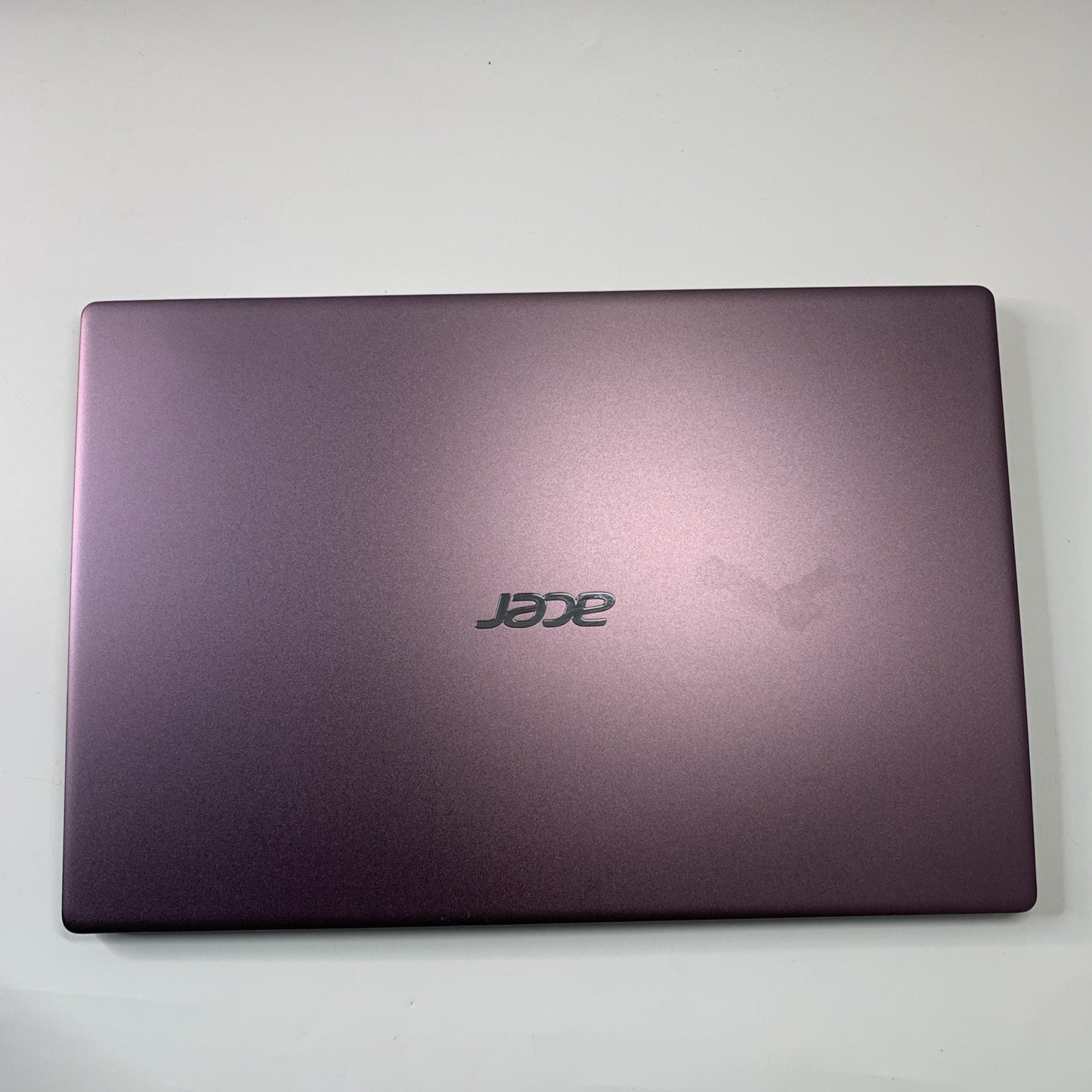 Acer Swift 3 SF314-42 14" AMD Ryzen 5 4500U 8GB RAM 256GB SSD Windows 11 Purple