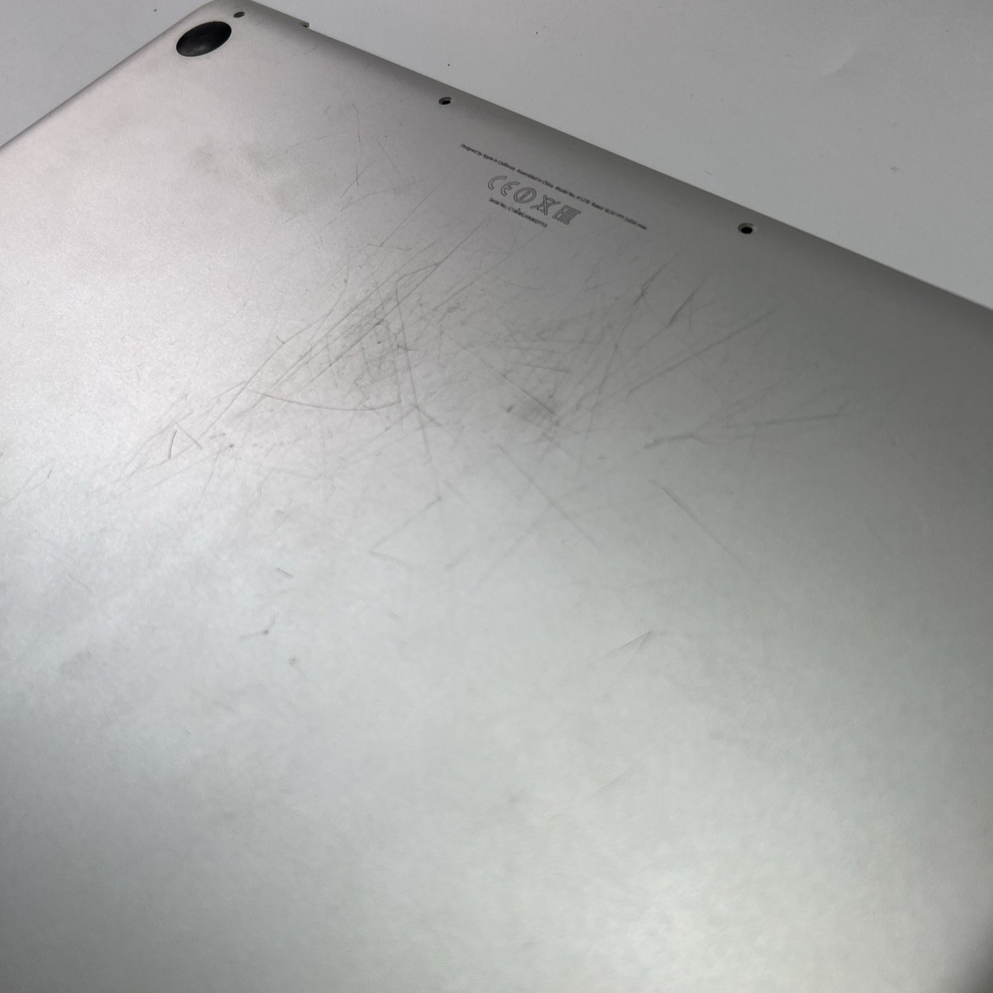 APPLE MACBOOK PRO A1278 13” MID 2010 2011 2012 BOTTOM CASE AND SCREWS (GRADE C)