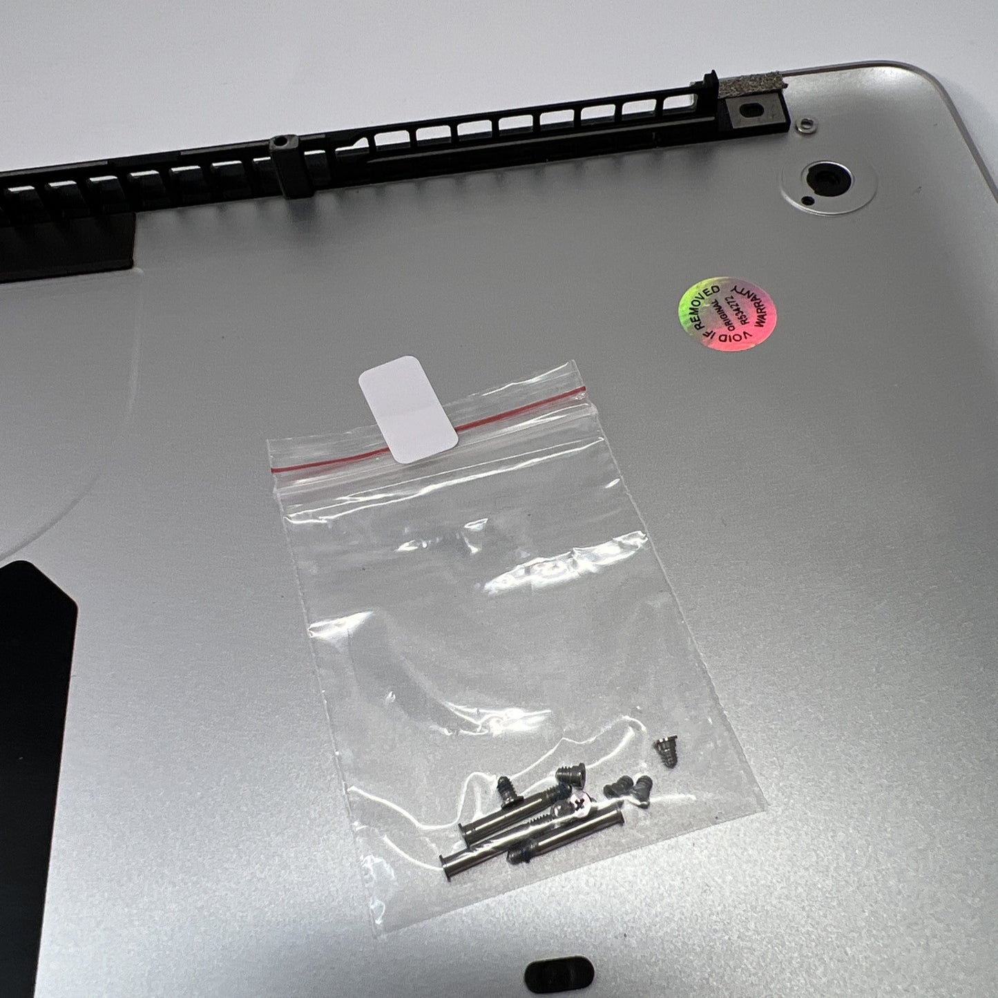 APPLE MACBOOK PRO A1278 13” MID 2010 2011 2012 BOTTOM CASE AND SCREWS (GRADE C)