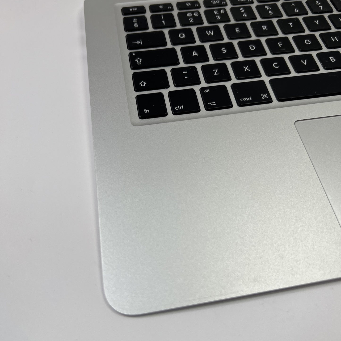 Macbook AIR 13” A1466 2013 2014 2015 2017 UK Keyboard Palmrest Trackpad Assembly