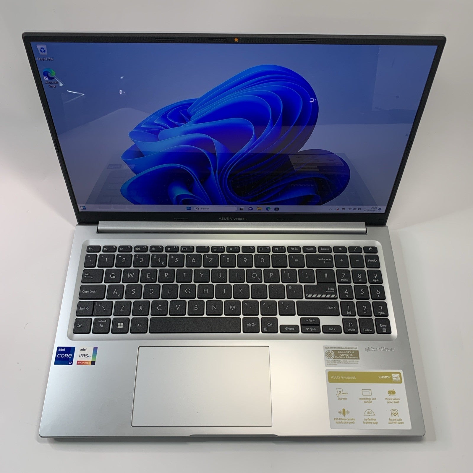 ASUS VivoBook X1504VA 15.6’’  OLED Core i7-1355U 16GB RAM 1TB SSD Win 11 Grade B