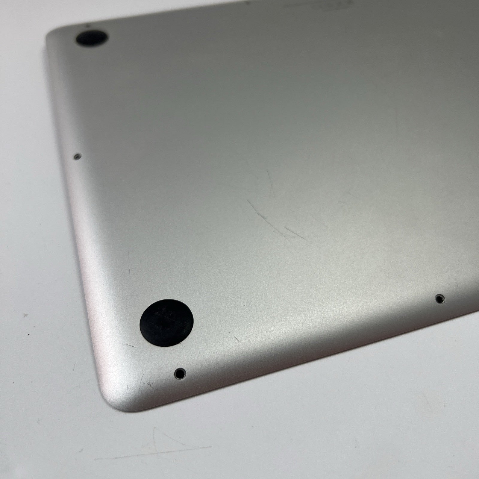 APPLE MACBOOK PRO A1278 13” MID 2010 2011 2012 BOTTOM CASE AND SCREWS (GRADE C)