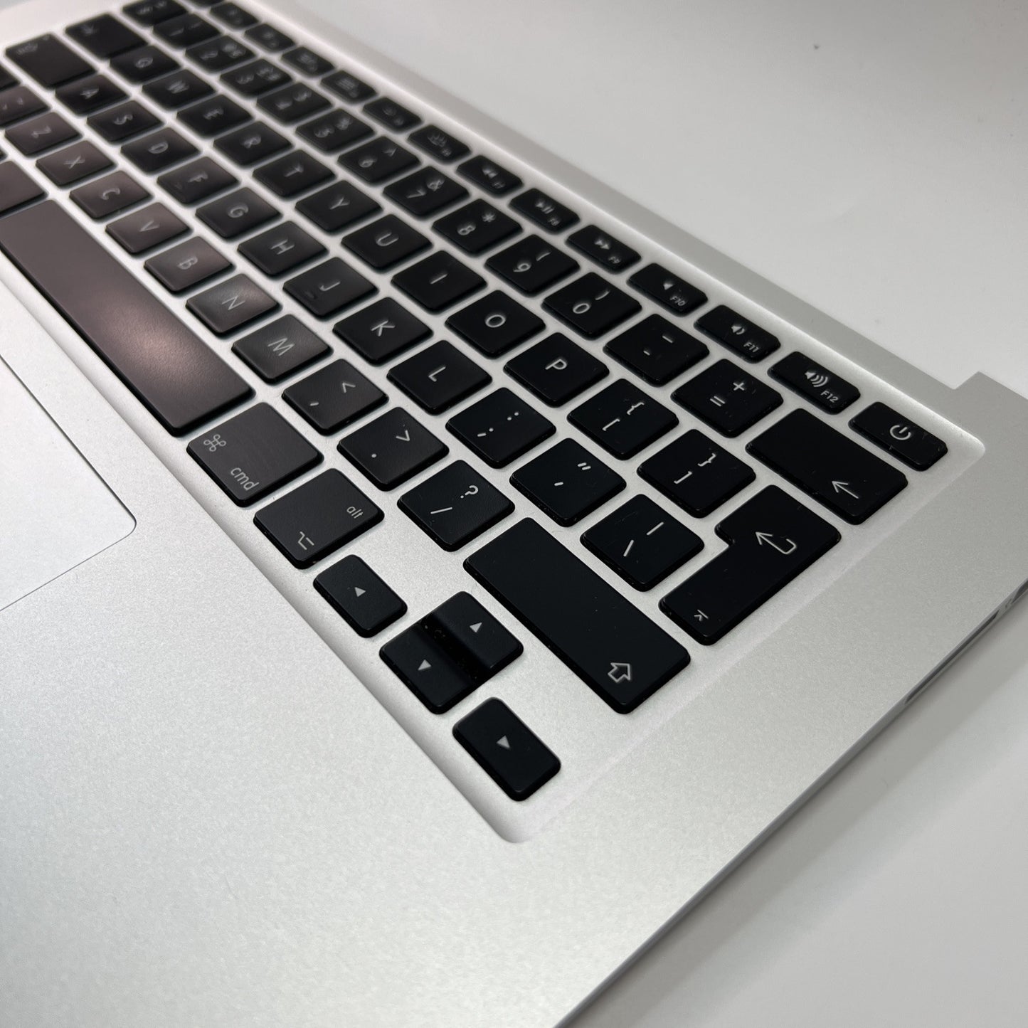 Macbook AIR 13” A1466 2013 2014 2015 2017 UK Keyboard Palmrest Trackpad Assembly