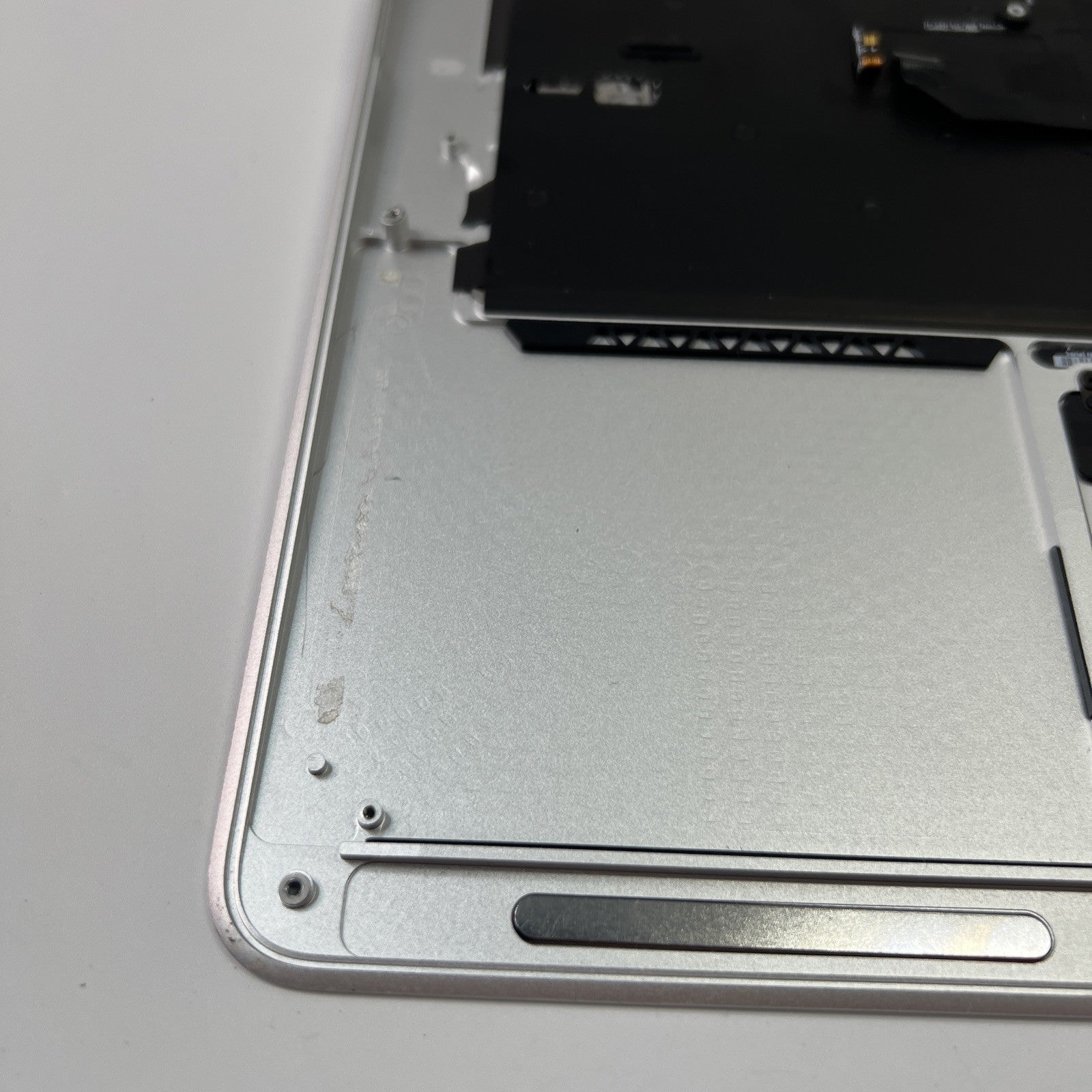 Macbook AIR 13” A1466 Mid 2012 UK Keyboard Palmrest Trackpad Assembly Silver