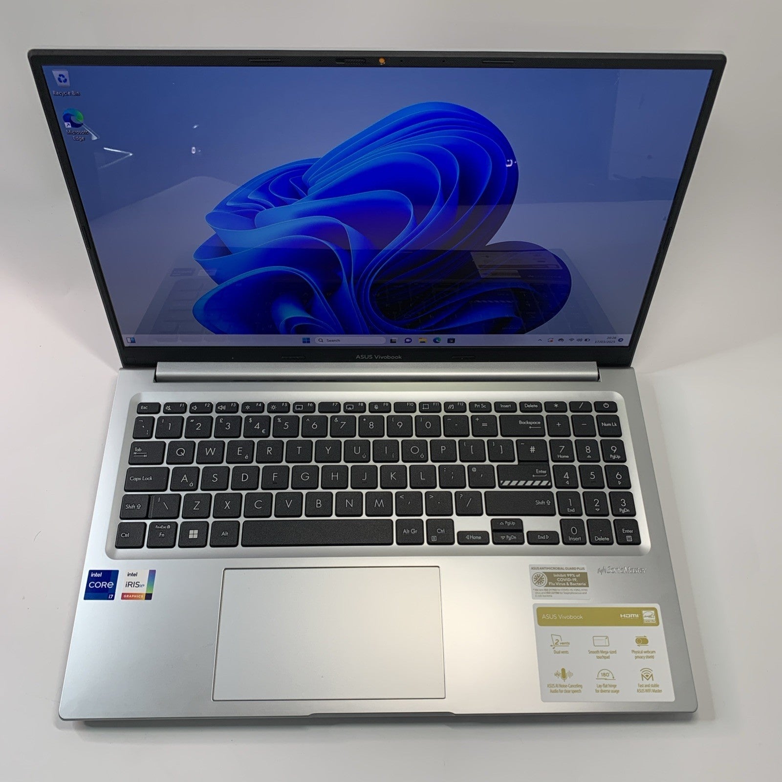 ASUS VivoBook X1504VA 15.6’’  OLED Core i7-1355U 16GB RAM 1TB SSD Win 11 Grade B