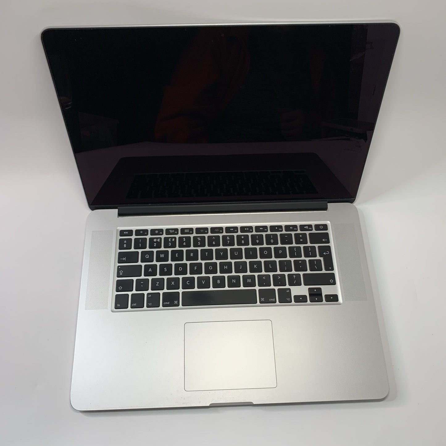 MacBook Pro Retina 15” inch, Mid 2015 2.8GHz i7 16GB 256GB Intel Iris Pro 1536MB