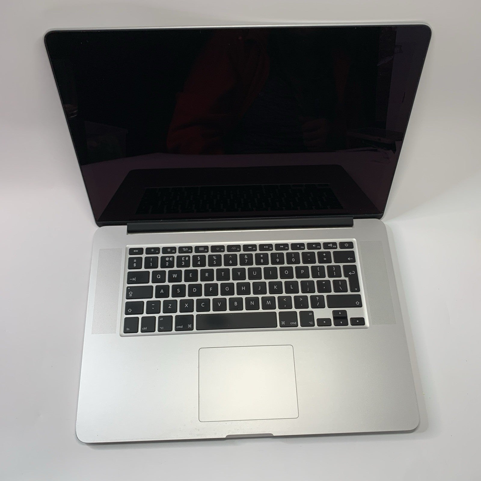 MacBook Pro Retina 15” inch, Mid 2015 2.8GHz i7 16GB 256GB Intel Iris Pro 1536MB