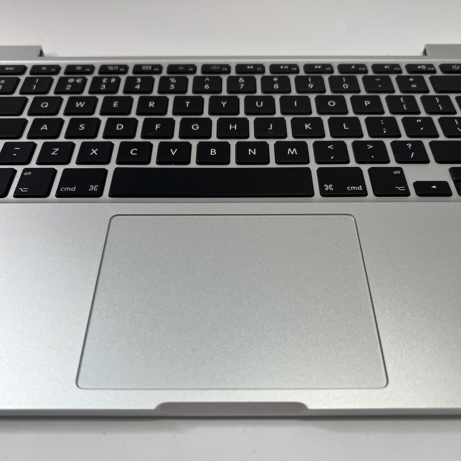MacBook Pro Retina, 13-inch, Mid 2014 A1502 Palmrest UK Keyboard Touchpad Batter