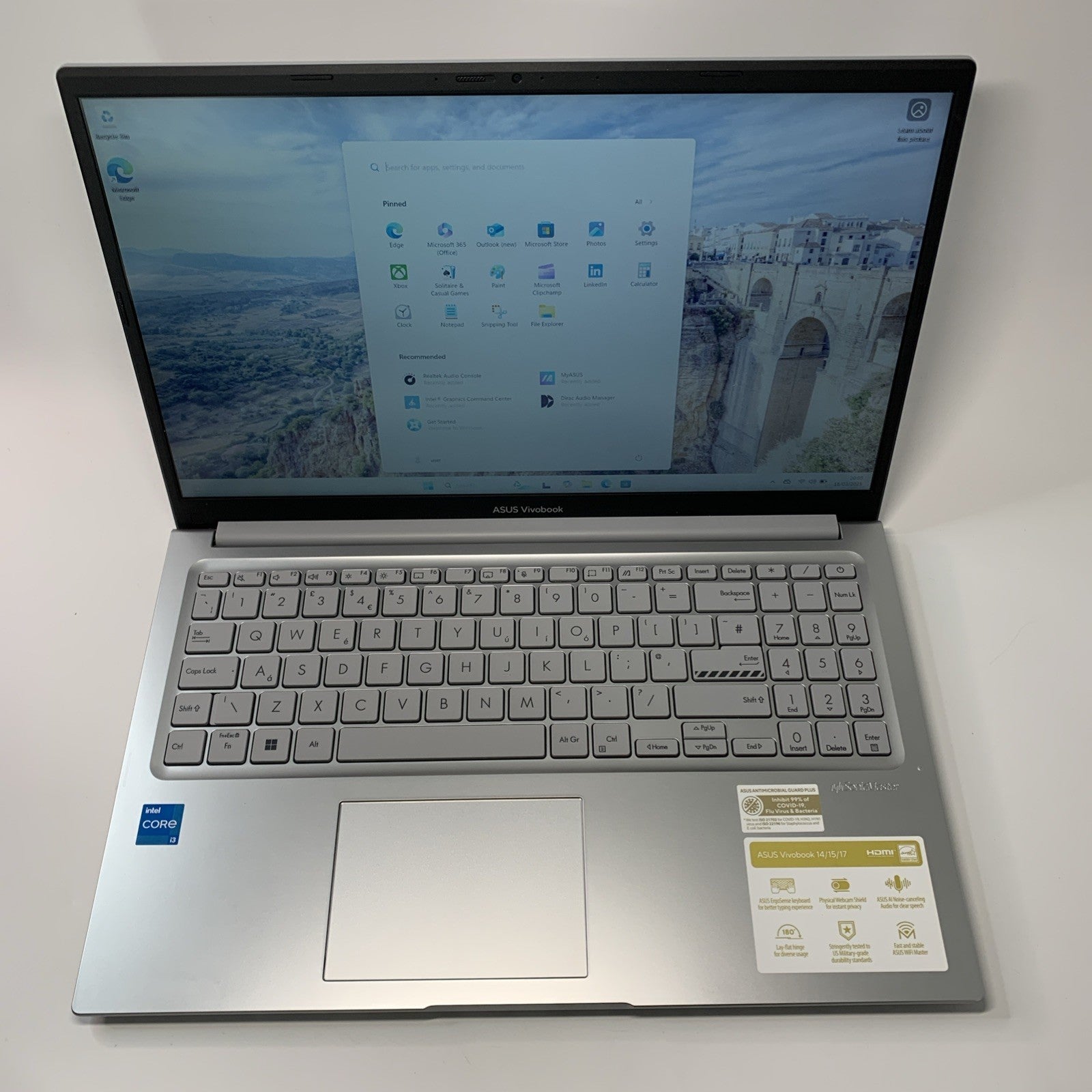 ASUS VivoBook 15 X1504ZA Core i3-1215U 16GB RAM 512GB SSD Windows 11 Grade B