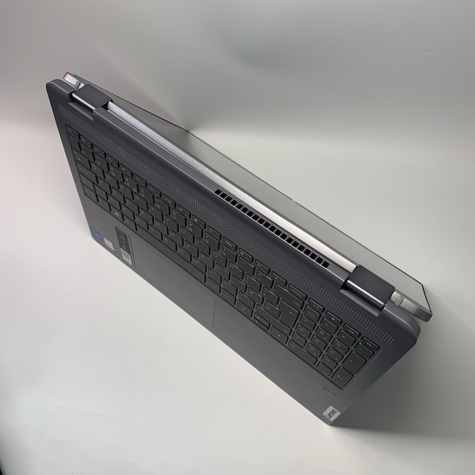 Lenovo IdeaPad Flex 5 16IRU8 16