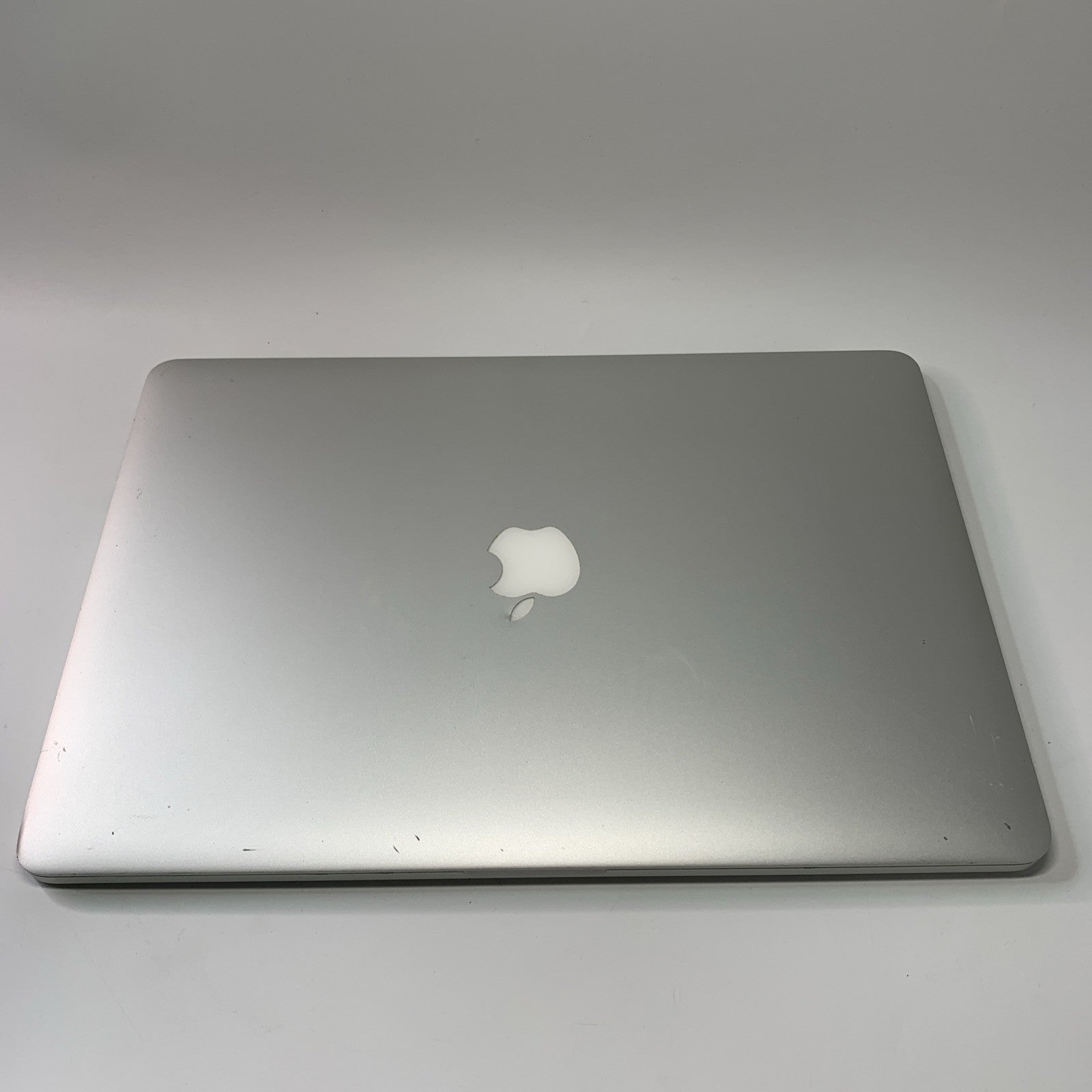 MacBook Pro Retina 15” inch, Mid 2014 2.2GHz i7 16GB 256GB Intel Iris Pro