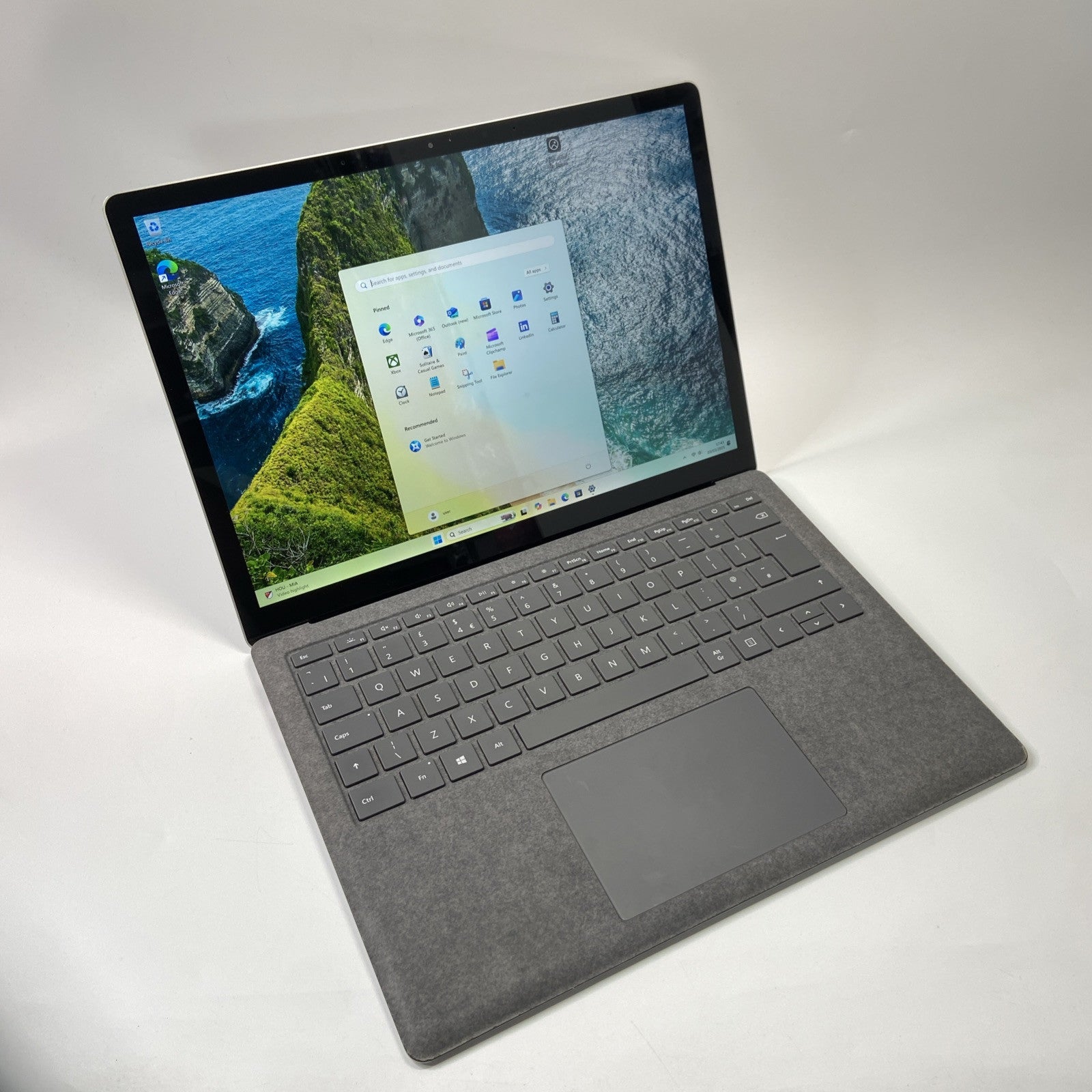 Microsoft Surface Laptop 3 1867 13” Core i5-1035G7 128GB SSD 8GB RAM Touchscreen