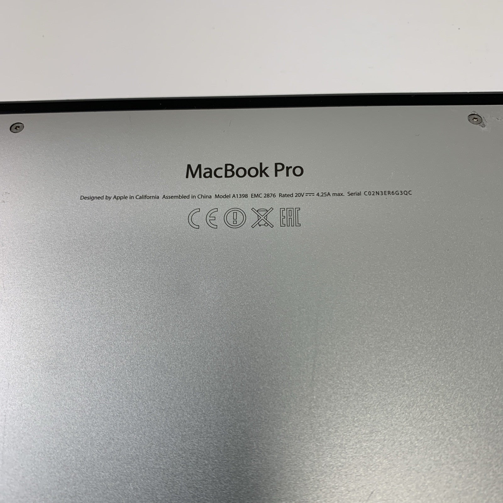 MacBook Pro Retina 15” inch, Mid 2014 2.2GHz i7 16GB 256GB Intel Iris Pro