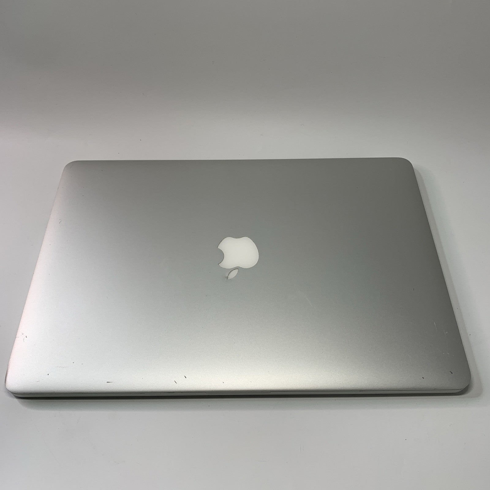 MacBook Pro Retina 15” inch, Mid 2014 2.2GHz i7 16GB 256GB Intel Iris Pro