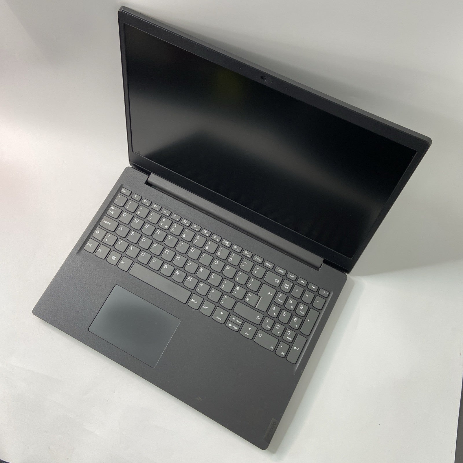 Lenovo V15-IIL 15.6" i5-1035G1 8GB RAM 256GB SSD Windows 11 Pro Laptop