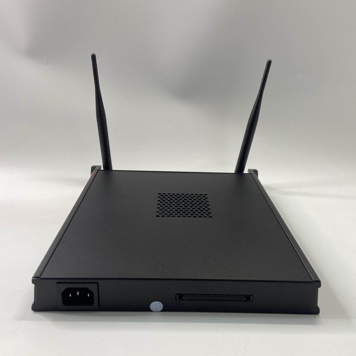 Viewsonic VPC15-WP-5 Intel Core i5-8400 8GB RAM 256GB SSD Windows 10