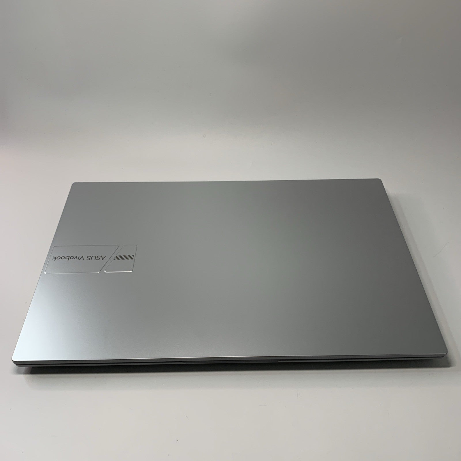 ASUS VivoBook 15 X1504ZA Core i3-1215U 16GB RAM 512GB SSD Windows 11 Grade B