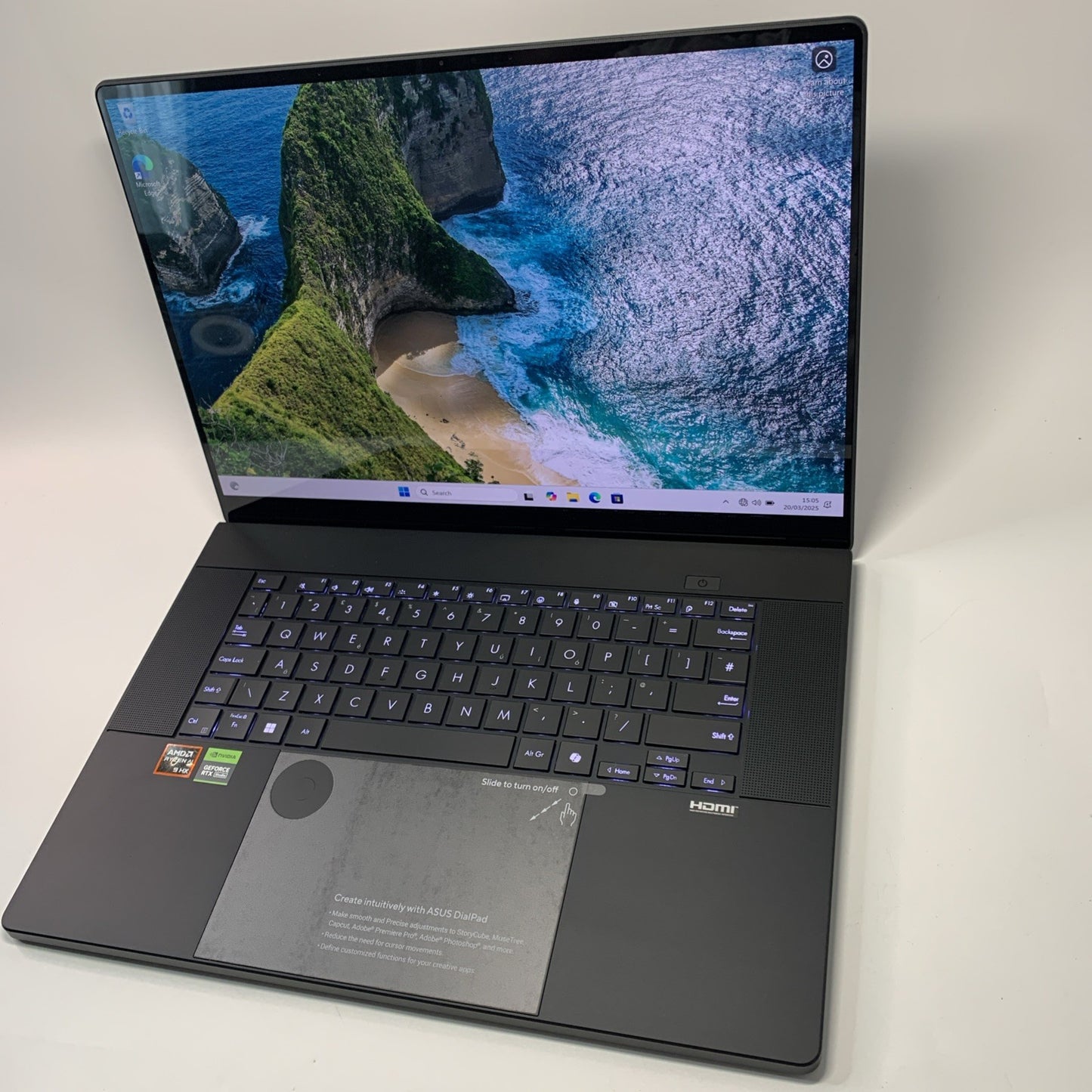 ASUS ProArt 16 H7606WI 16.0" 4K OLED AMD Ryzen AI 9 HX 370 RTX 4070 64GB 2TB SSD